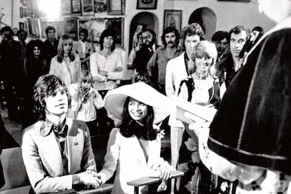 Ocho años duró el matrimonio con Bianca, con quien pasó por el altar en 1970 en Saint Tropez.