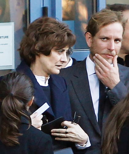 La modelo y diseñadora Inès de la Fressange, junto a Andrea Casiraghi.