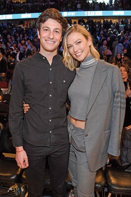 Juntos desde 2012, Karlie Kloss y Joshua Kushner hoy esperan la llegada de su primer hijo.