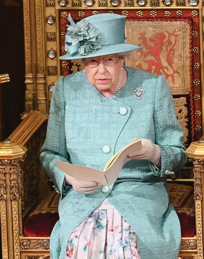 En sus 68 años de reinado, Isabel II atravesó todo tipo de desafíos. En lo personal, si bien estallaron varios escándalos a su alrededor, en el seno de su familia, jamás perdió la compostura. Hoy, a sus 93, enfrenta un nuevo “annus horribilis".