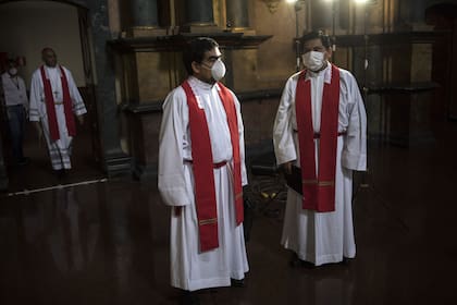 La iglesia católica en tiempos de coronavirus en Lima. Por @abd_rodrigo