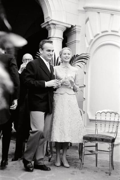 La princesa Grace, en su boda civil con el príncipe Raniero, en 1956