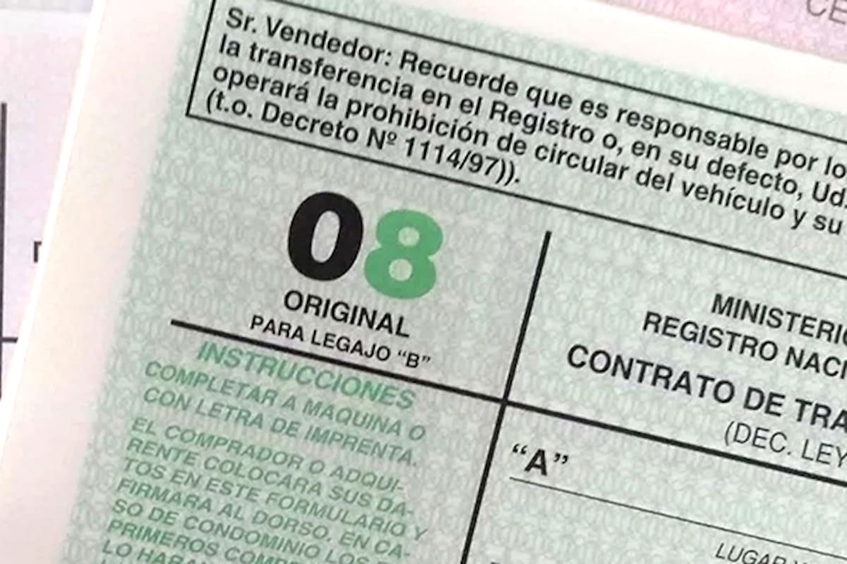 Trámites y gastos inesperados. La odisea de comprar y vender un auto usado en la Argentina