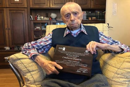 Con 111 años y 8 meses Dumitru Comanescu se había convertido a finales de mayo en el hombre más longevo del mundo