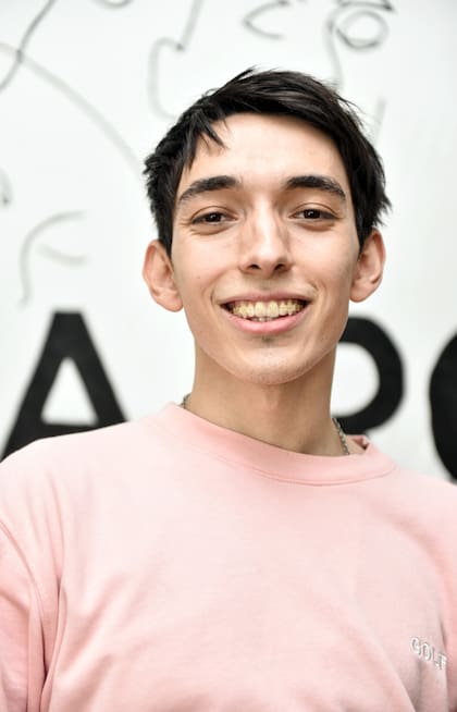 Pedrito es youtuber y músico