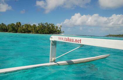 Navegación en la isla de Tahaa.