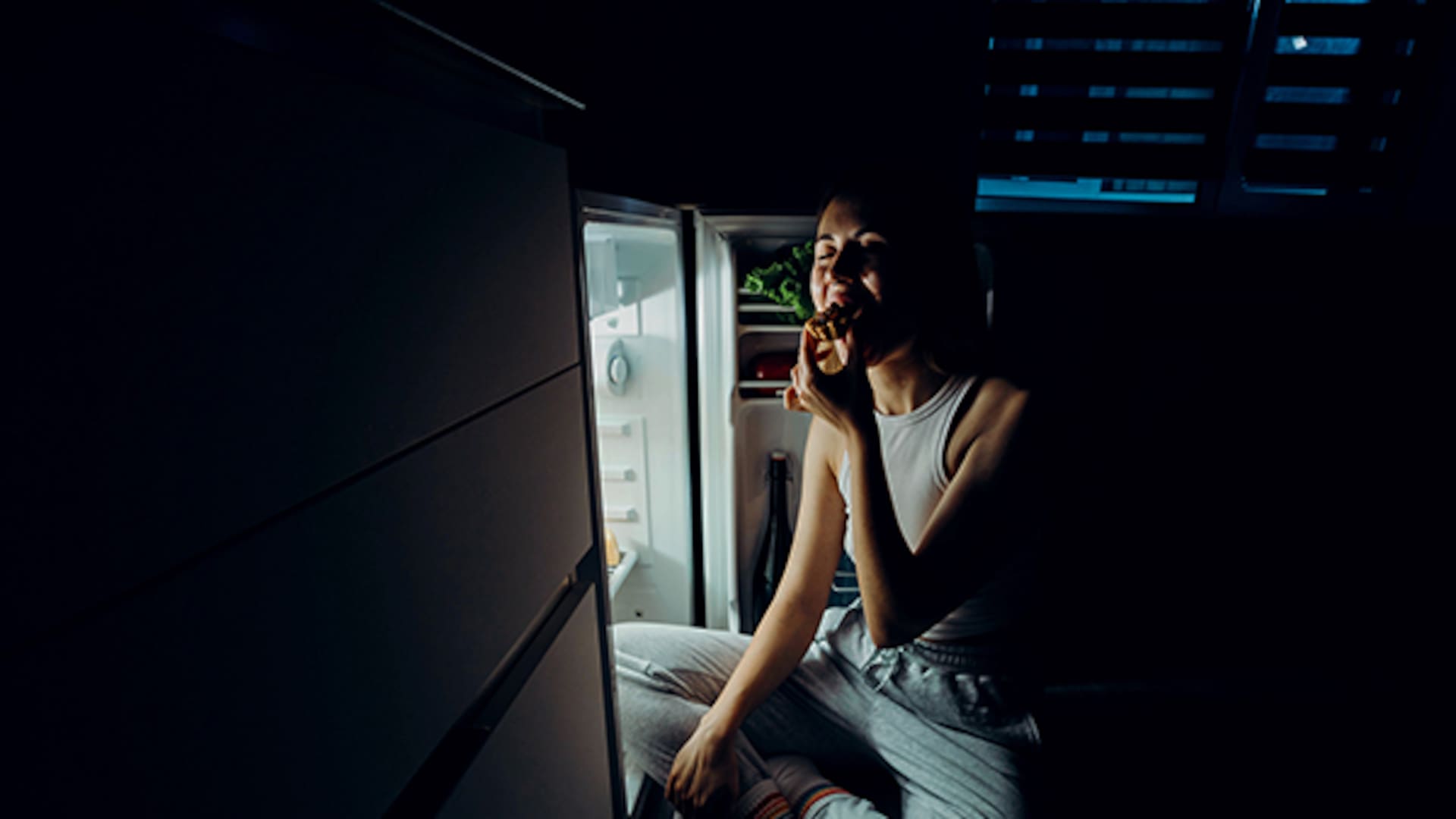 “Comía hasta reventar”. De la dieta al atracón, el trastorno de la alimentación que genera culpa y vergüenza