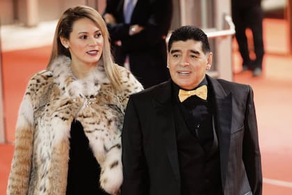 En Los ángeles de la mañana, la periodista Maite Peñoñori compartió un detalle de los desembolsos de Diego Maradona para cubrir gastos de Rocío Oliva, sus familiares y amigos desde 2014