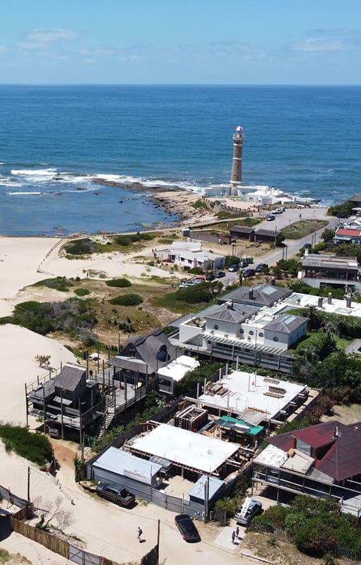 “No queremos ser Punta del Este”. José Ignacio: el balneario exclusivo amenazado por la ambición inmobiliaria