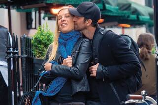 Chelsy Davy, ex novia de Harry, sale con un amigo de Meghan, James Marshall