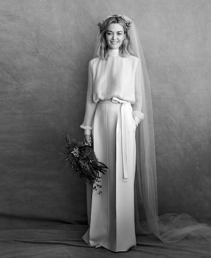 Marta eligió un traje de alta costura de Valentino para la ceremonia civil.