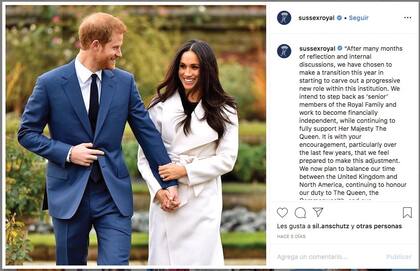 El comunicado de los Sussex, el miércoles 8, fue exactamente 599 días después de que Meghan se uniera a la familia real en una boda de ensueño celebrada en Windsor.