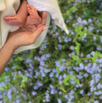 Esta es la última imagen de Archie que posteó la duquesa en su cuenta de Instagram. Meghan homenajeó a todas las madres en su día, ya que en Reino Unido y muchos otros países se celebra el 12 de mayo