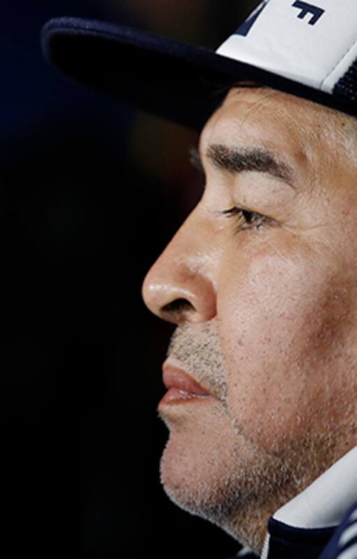 ¿Se murió o lo mataron? Comenzó el juicio por la muerte de Diego Maradona: los argumentos de la acusación y de la defensa
