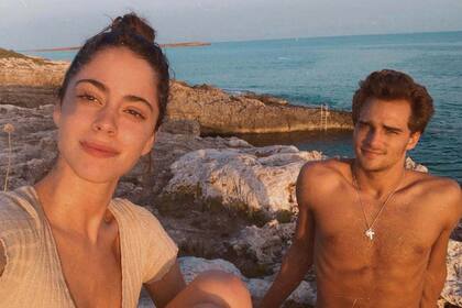 Martina Stoessel confirmó su reconciliación con Pepe Barroso Jr. desde Menorca.