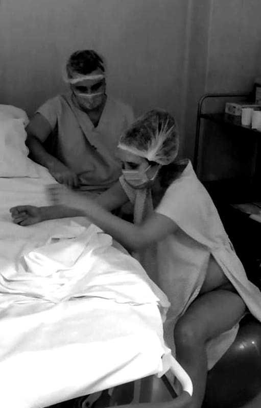 ¿Es riesgoso el parto domiciliario? Tras la muerte de una madre, estos son los recaudos para parir en casa