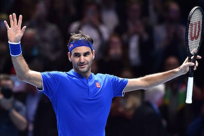 Todo bien: Federer sigue en la lucha por otro título en Londres