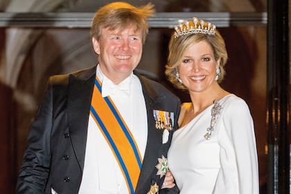 La justicia holandesa determinó que el autor de las amenazas de violación que en enero de este año recibió la princesa Amalia es el mismo que en abril le envió mensajes intimidatorios de muerte al rey y al primer ministro