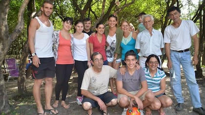Iván Alonso, junto a su familia