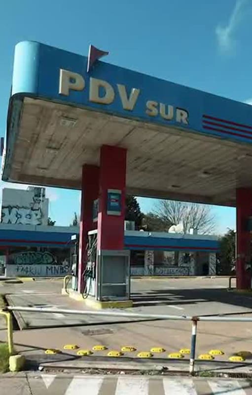 ¿Qué pasó con Pdvsa? El sueño de Hugo Chávez y Néstor Kirchner en ruinas: solo quedan cuatro estaciones abandonadas