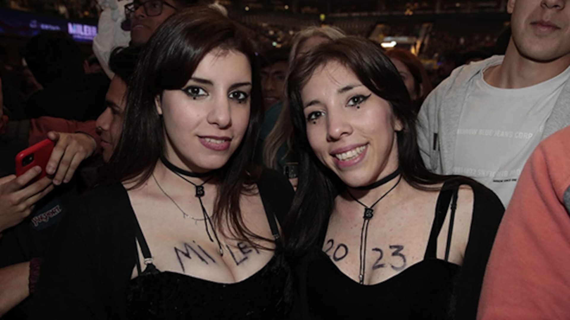 La ola Milei. Por qué arrasa entre los adolescentes varones: “Parece que todo lo que hacemos es de machistas”