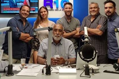 Oscar González Oro informó que las autoridades de Radio 10 levantaron su ciclo en la emisora