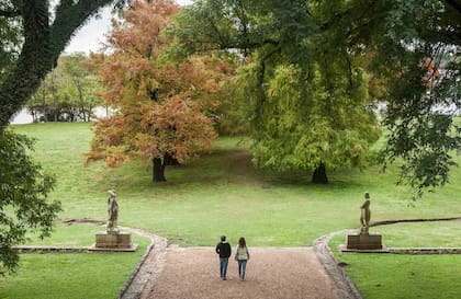 Paseo por el parque del palacio.