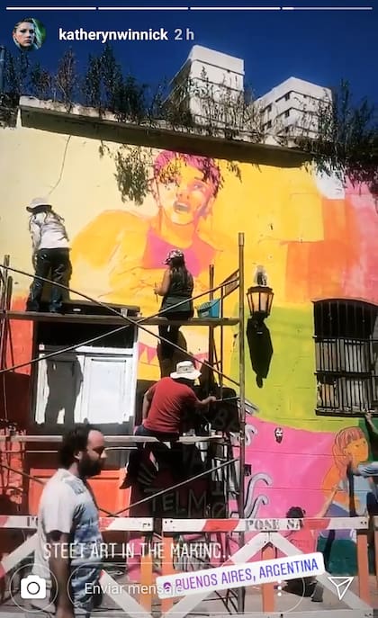 A través de las redes sociales, la actriz dio cuenta de un paseo por el barrio de San Telmo