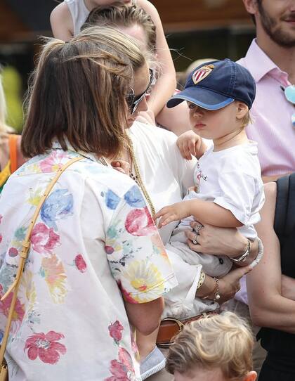 Stéfano, el primogénito de Pierre y Beatrice, acompañó por primera vez a la familia Grimaldi en un compromiso oficial.