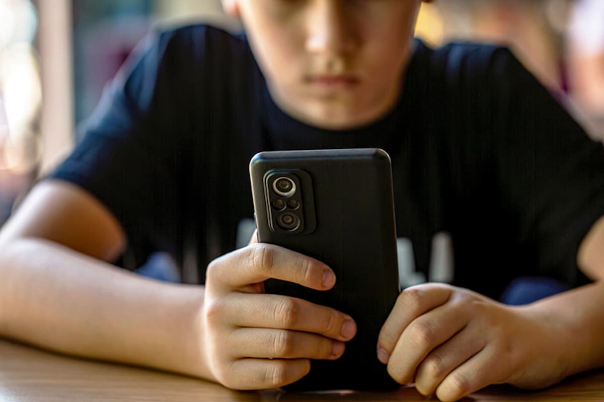 “Casinos en miniatura”. Advierten que las apuestas de fútbol generan adicción entre niños y adolescentes