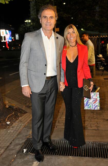 Otro de los Buenos Muchachos, Oscar Ruggeri también estuvo presente, junto a su mujer Nancy, en el festejo de su amigo
