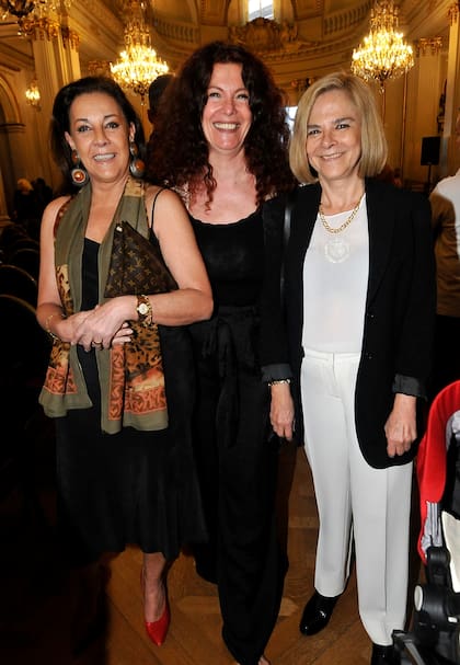 Mónica Gonzaga, Katja Alemann y María Leal posaron para las cámaras