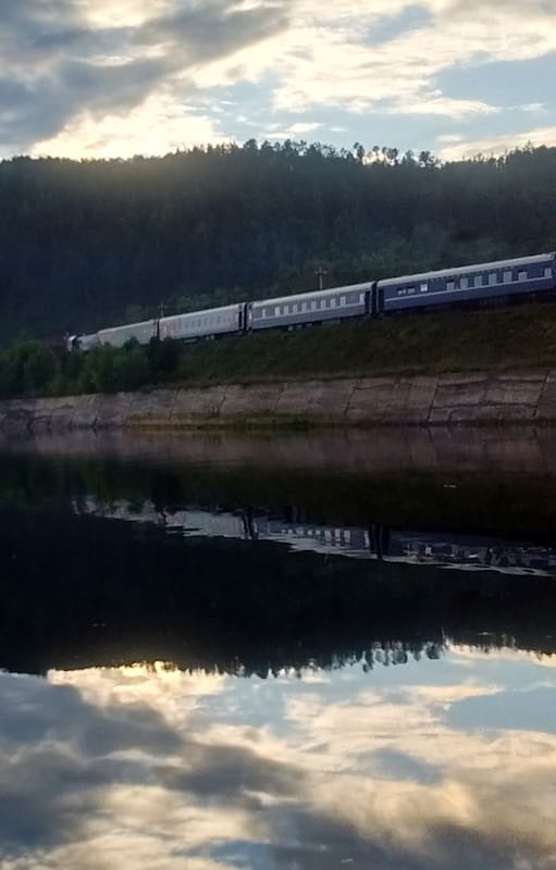 Trenes de lujo: los 90 kilómetros por las antiguas vías junto al mítico lago Baikal son los más panorámicos del viaje en el Transiberiano