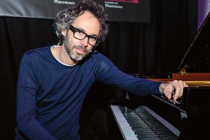 “La música es mi escape perfecto”, explica el pianista, quien planea dar un concierto en Buenos Aires el 17 de octubre.
