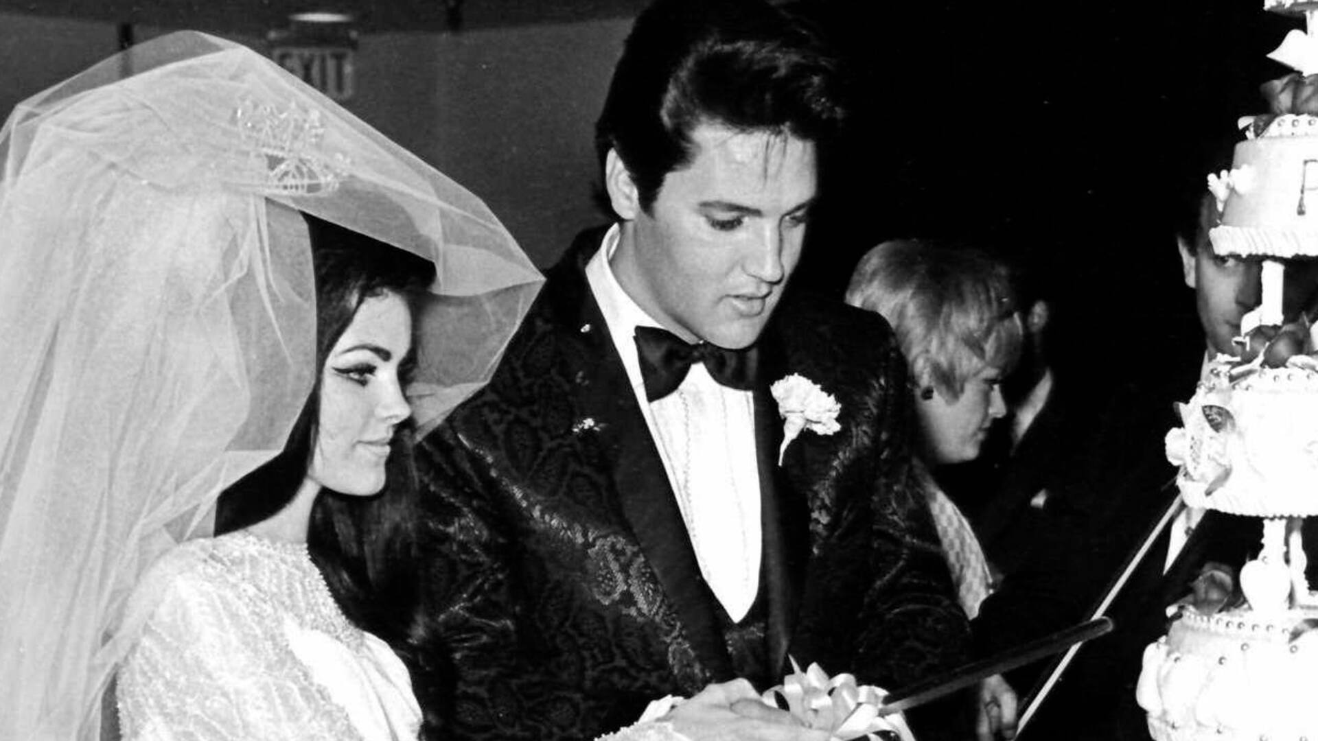 El cantante conoció a su doncella cuando ella tenía 14 años y él, 25; contrajeron matrimonio el 1 de mayo de 1967