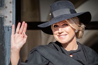Reina Máxima. Su fascinante colección de sombreros para protocolo de luto
