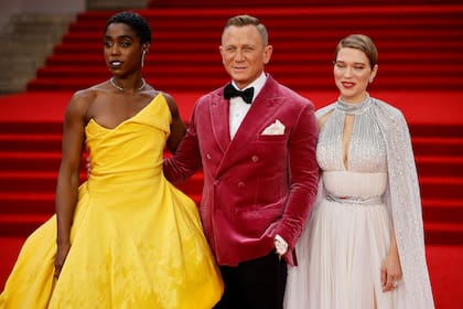 007, sin tiempo para morir: la nueva película de James Bond tuvo una premiere con estrellas y miembros de la realeza británica