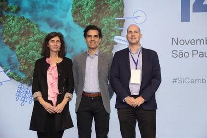 01/01/1970 D izquierda a derecha: la directora de Medio Ambiente y Derechos Humanos de Telefónica, Maya Ormazabal, el consejero delegado de Telefónica Brasil, Christian Gebara, y el director de Tecnología de Redes Autónomas y JVs de Telefónica, Juan Manuel Caro ECONOMIA TELEFÓNICA