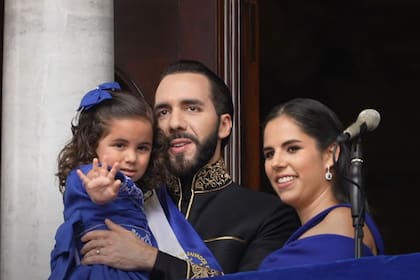 01/06/2024 El presidente de El Salvador, Nayib Bukele, con su familia POLITICA CENTROAMÉRICA EL SALVADOR PRESIDENCIA DE EL SALVADOR
