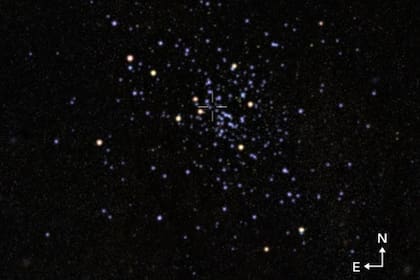 02-06-2021 Vista del cúmulo si se pudiera eliminar la contaminación de estrellas y polvo que lo oculta. POLITICA INVESTIGACIÓN Y TECNOLOGÍA GABRIEL PÉREZ DÍAZ, SMM (IAC).