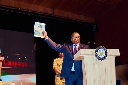 03/07/2024 El presidente de Sierra Leona, Julius Maada Bio, lanza la campaña 'Somos Iguales' y promulga la ley para prohibir el matrimonio infantil POLITICA MINISTERIO DE INFORMACIÓN DE SIERRA LEONA