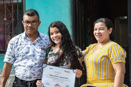 04/05/2023 Una familia beneficiaria de una Beca 'Transformando Realidades'. ESPAÑA EUROPA SOCIEDAD MADRID BBVA