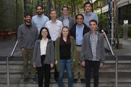 05/09/2023 Algunos de los integrantes del equipo de trabajo que ha desarrollado el estudio. Alfonso Rubio es el primero a la izquierda (segunda fila). SALUD UGR