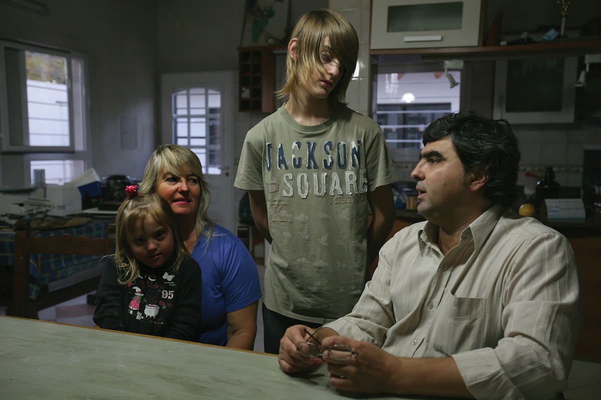 06_04_09
familia BIANCA y, JUAN, VIVIANA (MADRE) Y JOSE MARIA (PADRE).
RIO NEGRO.
FOTO:JULIAN BONGIOVANNI ENVIADO ESPECIAL