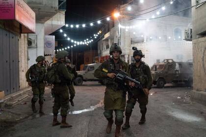 06/08/2022 Ejército de Israel durante la noche del viernes.  Las Fuerzas de Defensa de Israel (FDI) han arrestado durante la madrugada de este sábado a 19 supuestos miembros de la Yihad Islámica de la Franja de Gaza, según han informado las Fuerzas Armadas israelíes en un comunicado.  POLITICA ORIENTE PRÓXIMO ASIA ASIA ISRAEL ORIENTE PRÓXIMO INTERNACIONAL FUERZAS DE DEFENSA DE ISRAEL