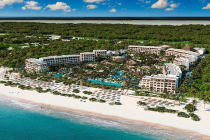 07/02/2024 Secrets Playa Blanca Costa Mujeres debuta en el Caribe Mexicano. La hotelera Hyatt ha anunciado la apertura de Secrets Playa Blanca Costa Mujeres en México, la más reciente incorporación a su marca de Inclusive Collection, y que tiene previsto estar en pleno funcionamiento el próximo mes de junio. ESPAÑA EUROPA MADRID ECONOMIA HYATT HOTELS