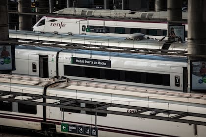 08-10-2021 Trenes de la estación de Atocha, 8 de octubre de 2021, en Madrid, (España).