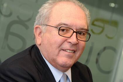 09/05/2018 El Consejo de Administración de la consultora multinacional de negocio Everis, celebrado en Londres, ha nombrado a Eduardo Serra como nuevo presidente en sustitución de Fernando Francés, y a Fritz Hoderlein como nuevo consejero delegado de la compañía ECONOMIA EMPRESAS EVERIS