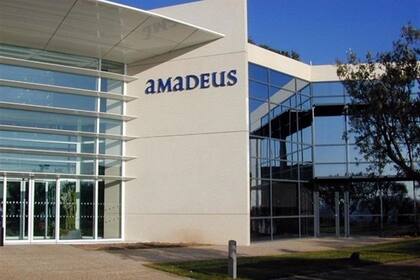 10-11-2015 Sede de Amadeus en Niza POLITICA ECONOMIA FRANCIA EUROPA