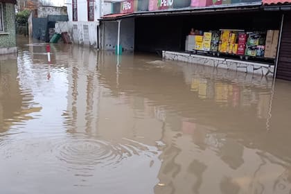 10-12-2021 Zona de Behobia inundada por la crecida del río Bidasoa SOCIEDAD PAÍS VASCO ESPAÑA EUROPA GUIPÚZCOA AYUNTAMIENTO IRUN